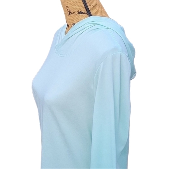 Nike Dri-Fit Performance Hoodie - Picture 9 of 17